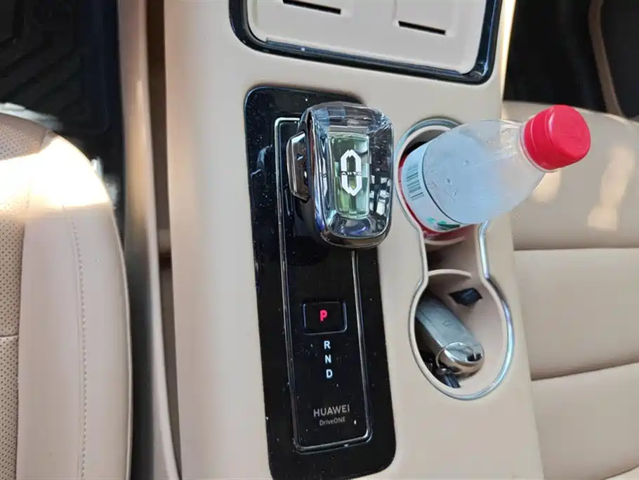 AITO Wenjie AITO M5 2023 Extended Range AWD Smart Drive Edition фото 16