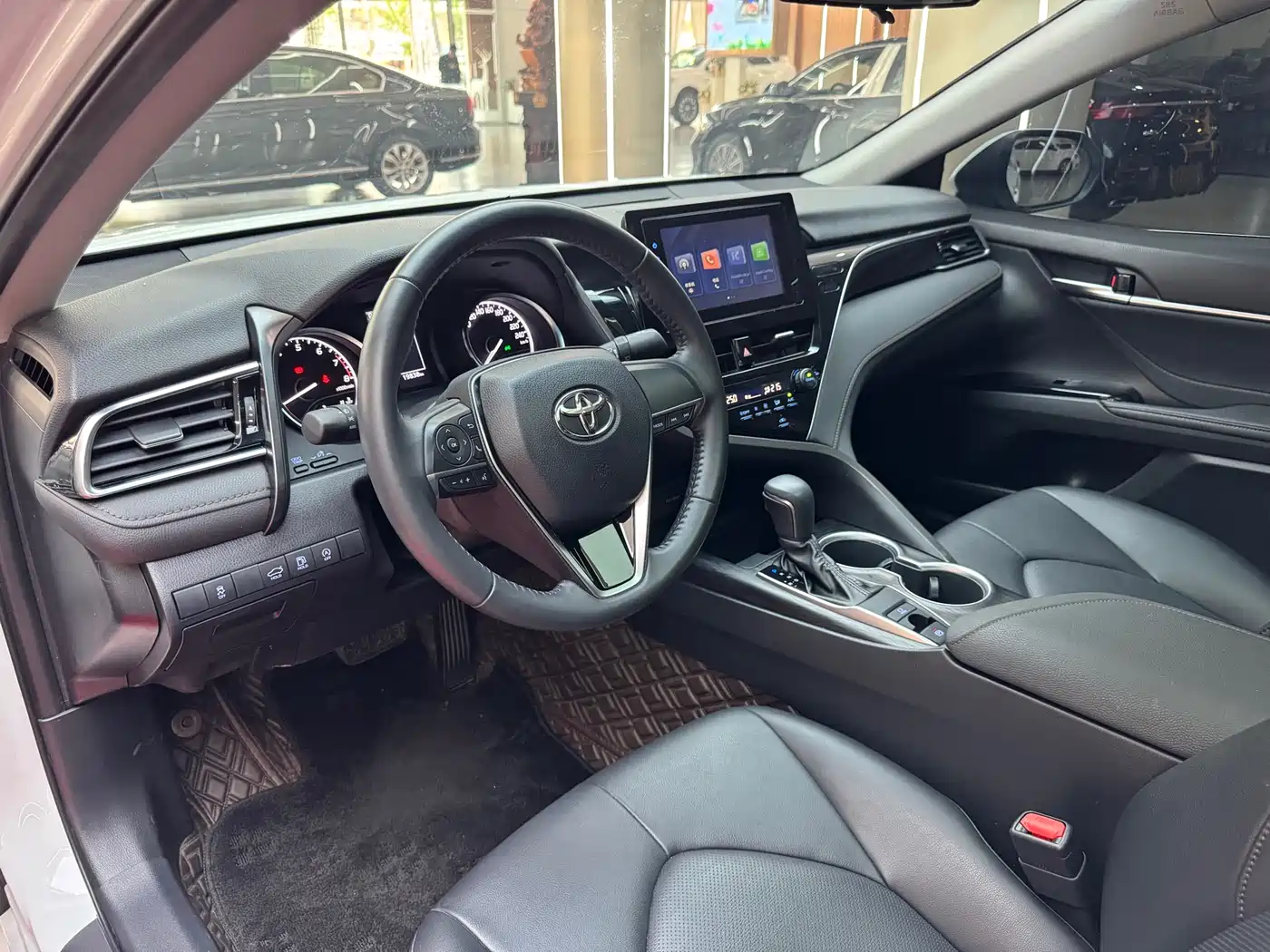 TOYOTA CAMRY