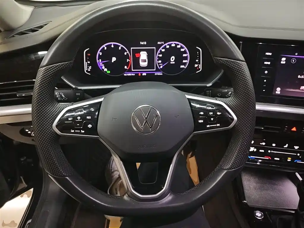 Volkswagen Passat 2024 330TSI Starlight Elite Edition фото 11