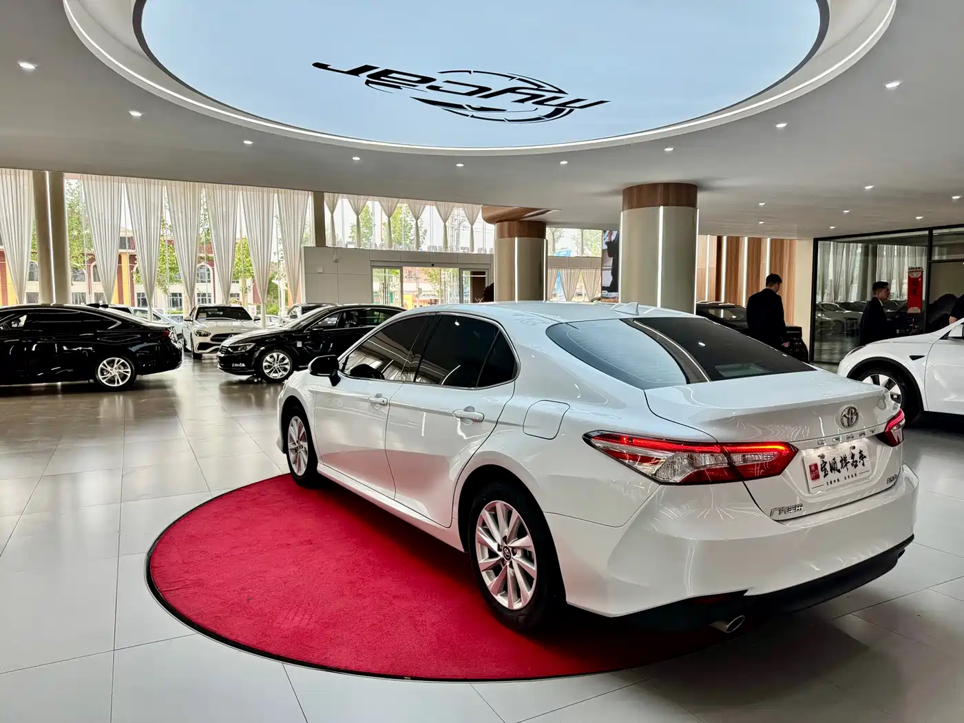 TOYOTA CAMRY