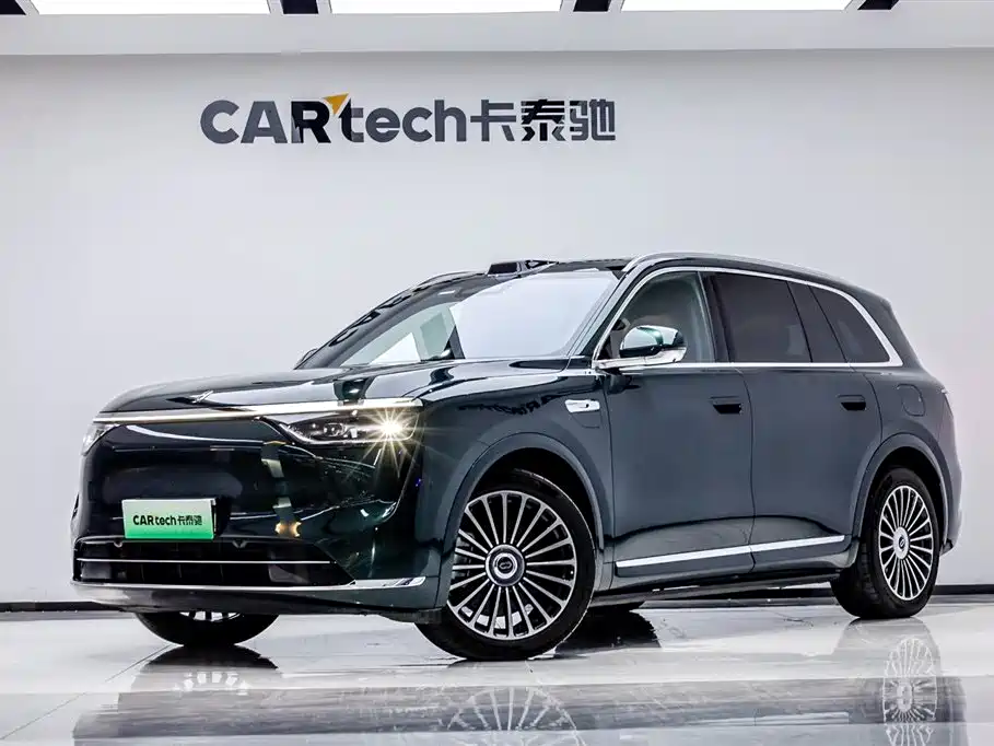 AITO Wenjie AITO M8 2025 Extended Range Ultra 53.4kWh 6-Seater