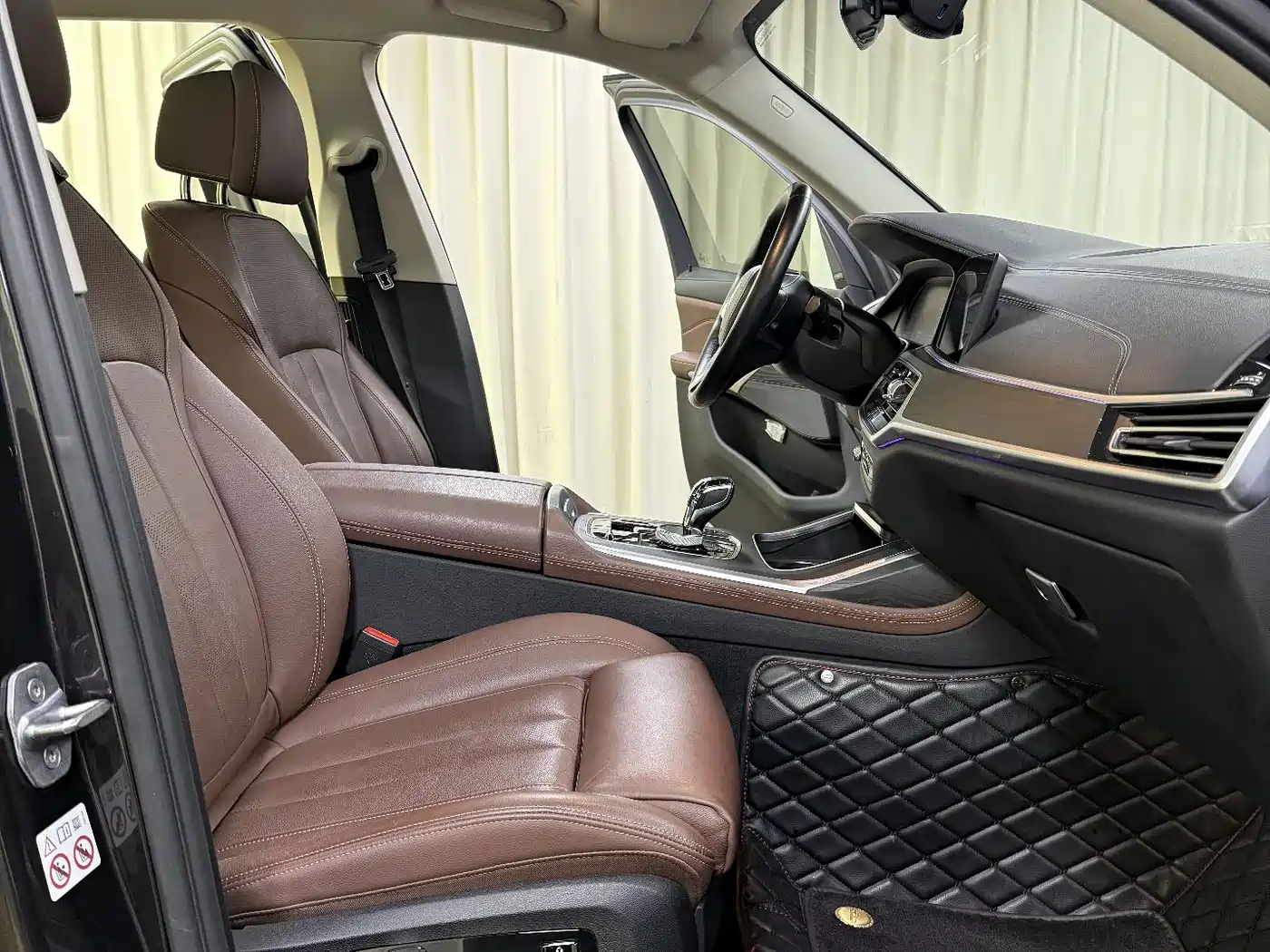 BMW X7 2019 xDrive40i Leading Luxury Package фото 27