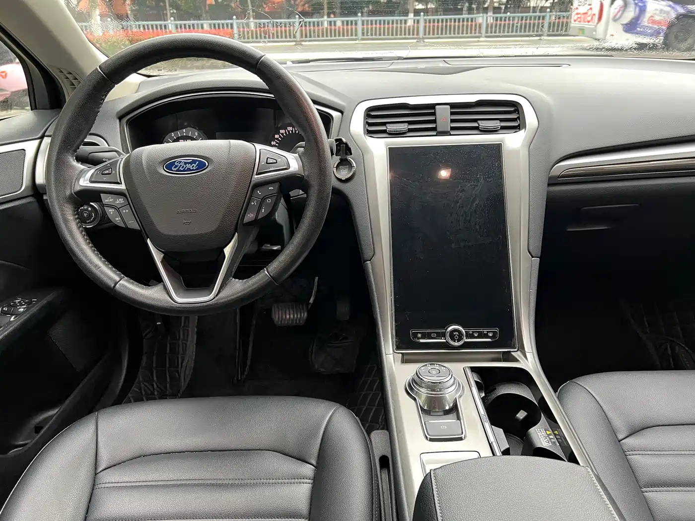 FORD MONDEO