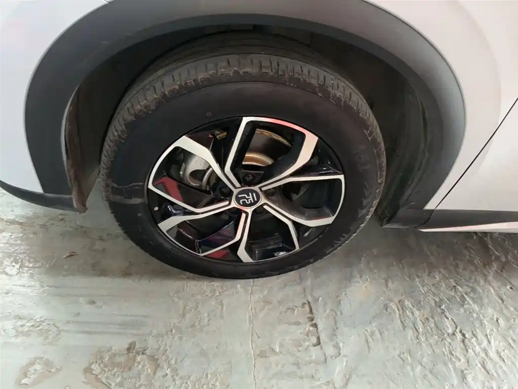 BYD Yuan PLUS 2024 Glory Edition 510KM Leading фото 23