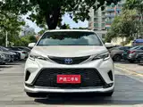 Фото 2 - Toyota Granvia