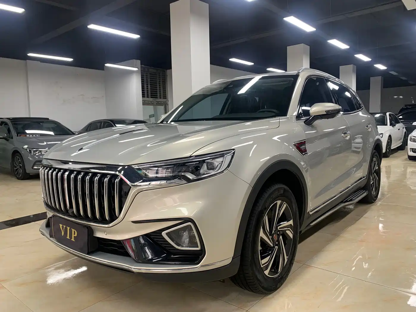 Hongqi HS5 2022 Facelift 2.0T Smart Flag Enjoyment Edition