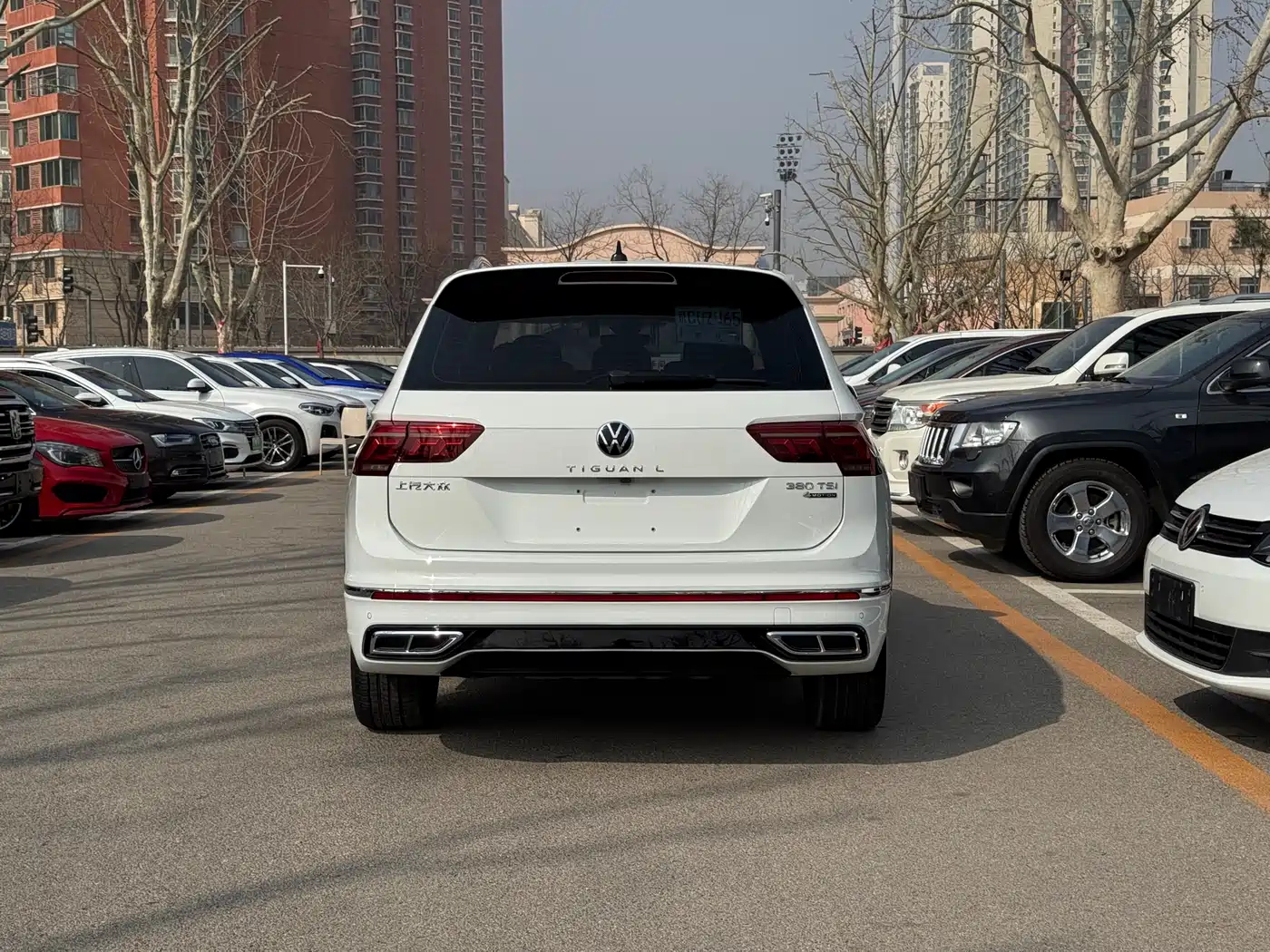 VOLKSWAGEN TIGUAN L