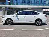 Фото 8 - Roewe i6