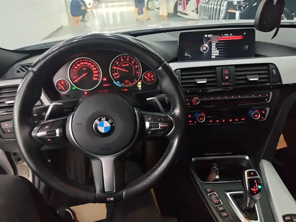 BMW 3 Series 2015 328i M Sport фото 10