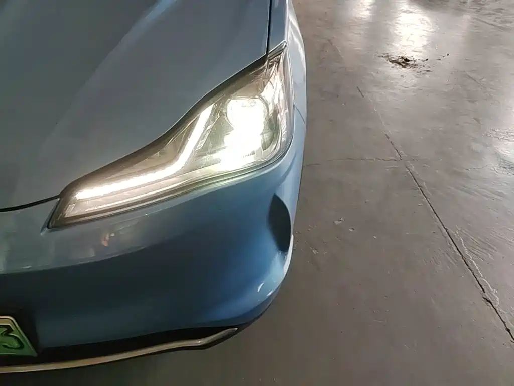 Nezha Auto Nezha V 2023 2022 Trend 400 Lite