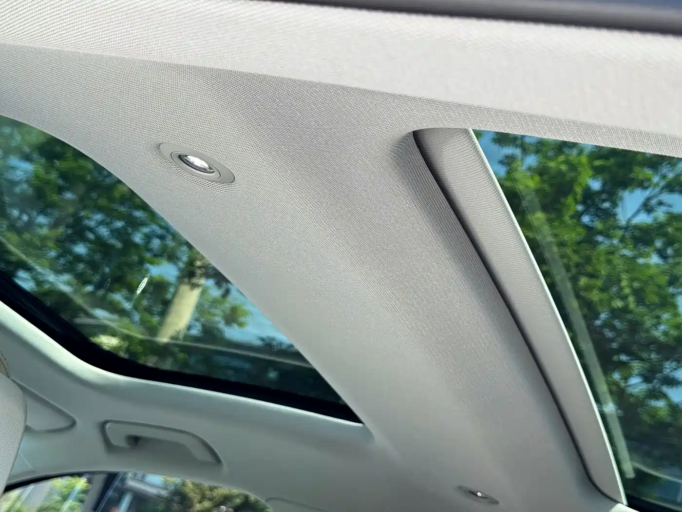 Фото 13 - Audi A6L