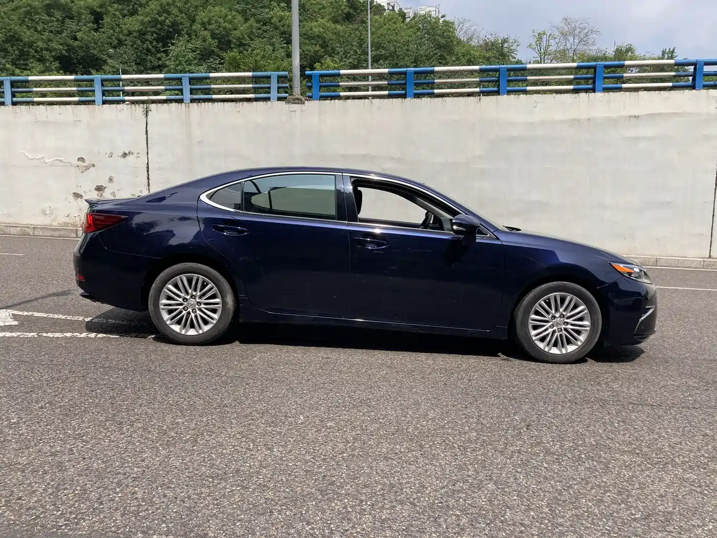 Lexus ES 2015 200 Elite Edition фото 10