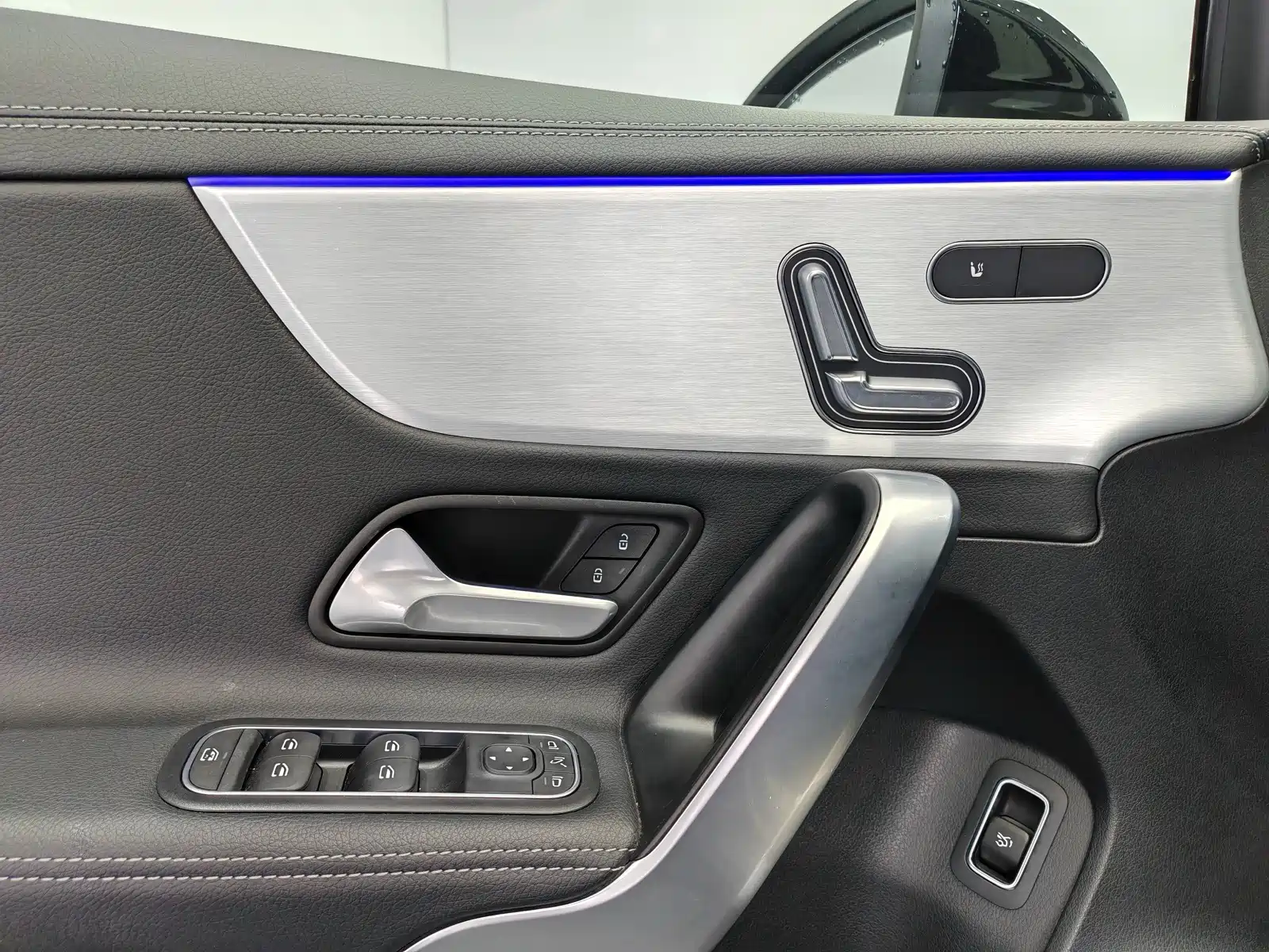 Photo 19 - Mercedes-Benz A-Class AMG