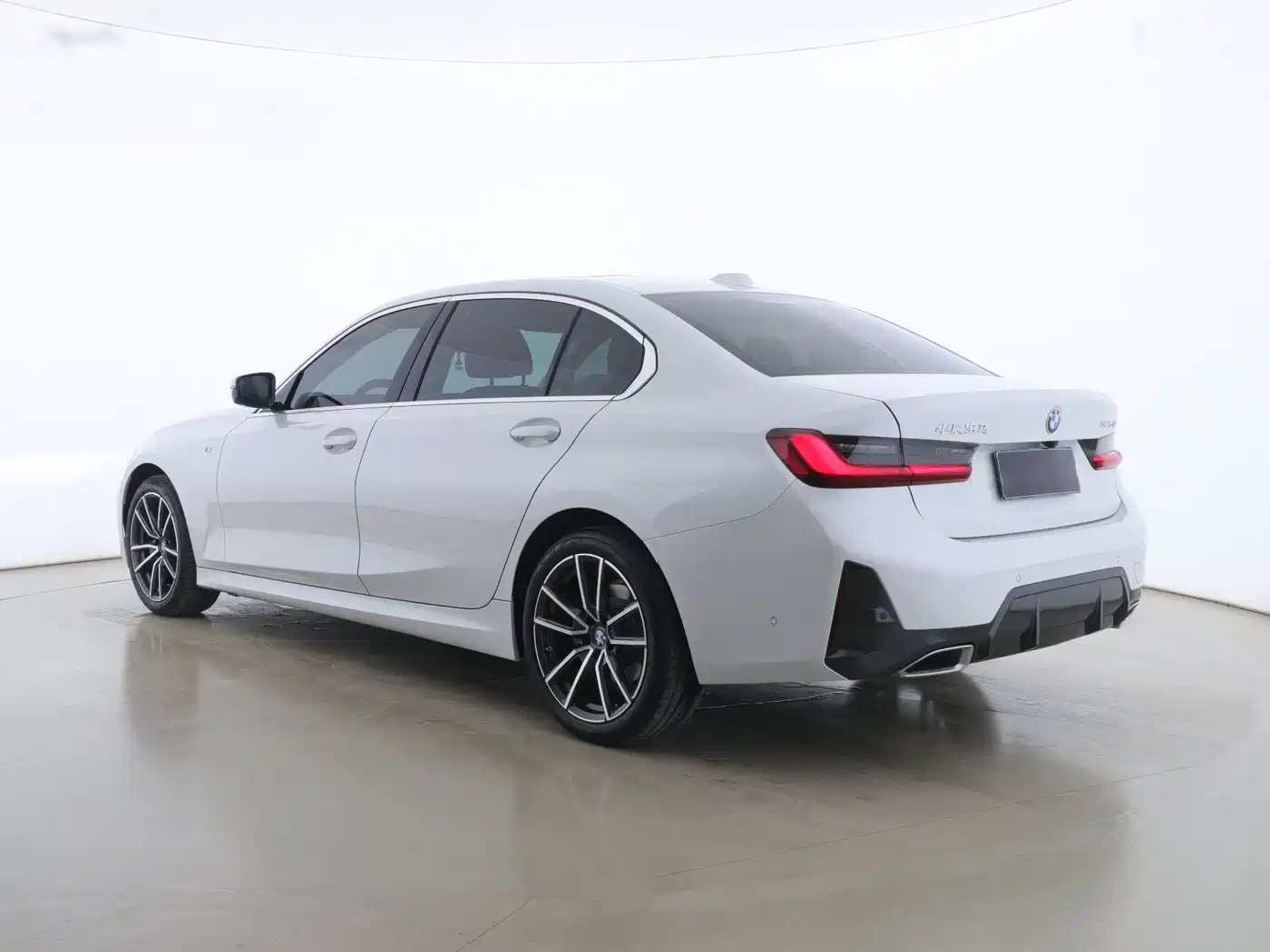 BMW 3 Series 2024 325Li M Sport Package фото 4