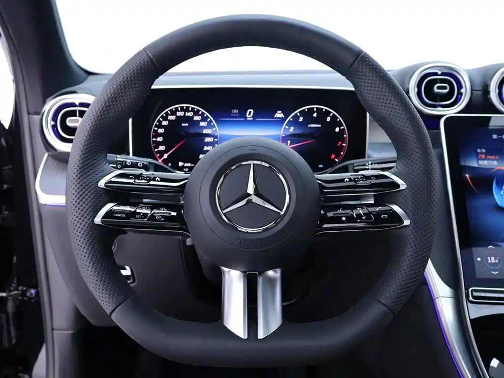 MERCEDES-BENZ GLC