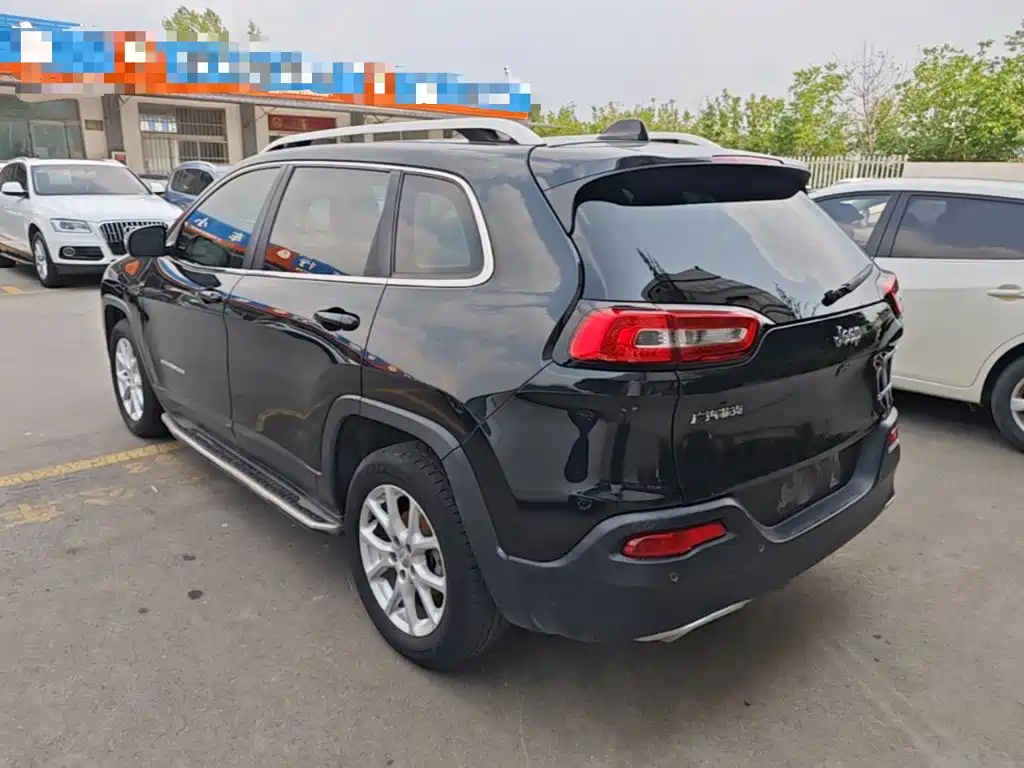 Jeep Cherokee 2018 2017 2.4L Leading Smart Edition