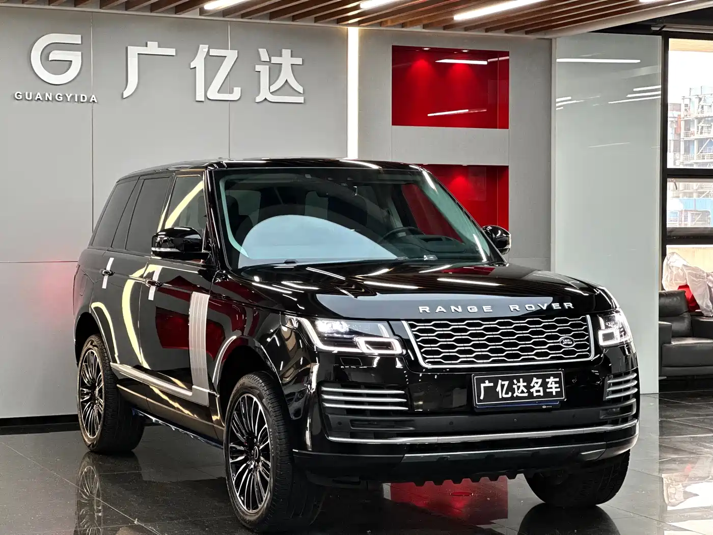 Land Rover Range Rover 2021 3.0 L6 Heritage Edition фото 3