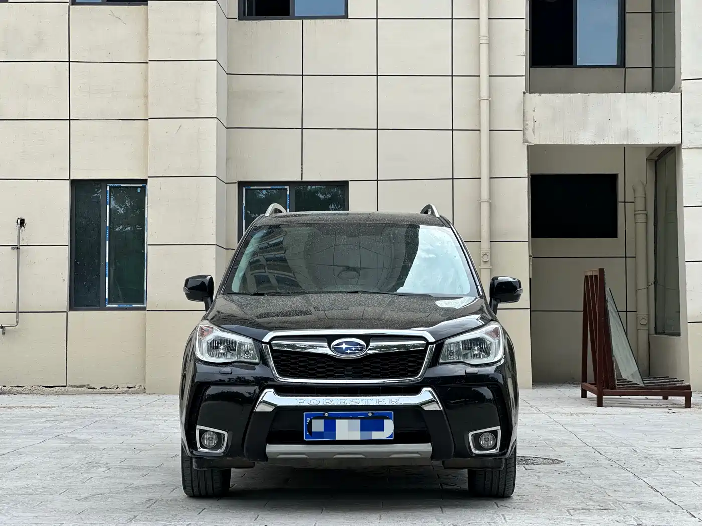 Subaru Forester 2015 2.5i Special Commemorative Edition фото 2