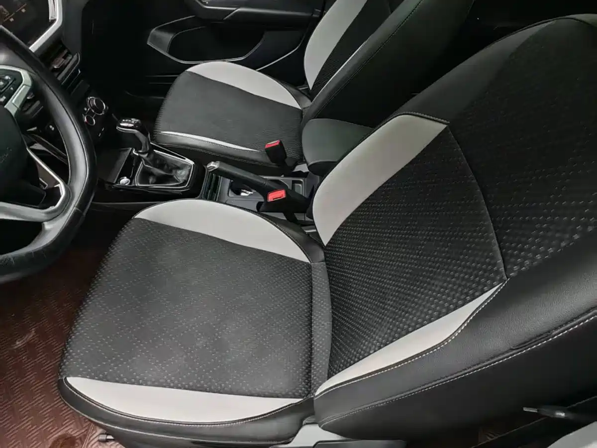 VOLKSWAGEN EXPLORING THE SHADOW