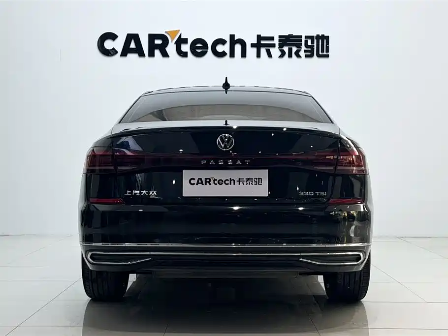 Volkswagen Passat 2023 330TSI Starlight Elite Edition фото 4