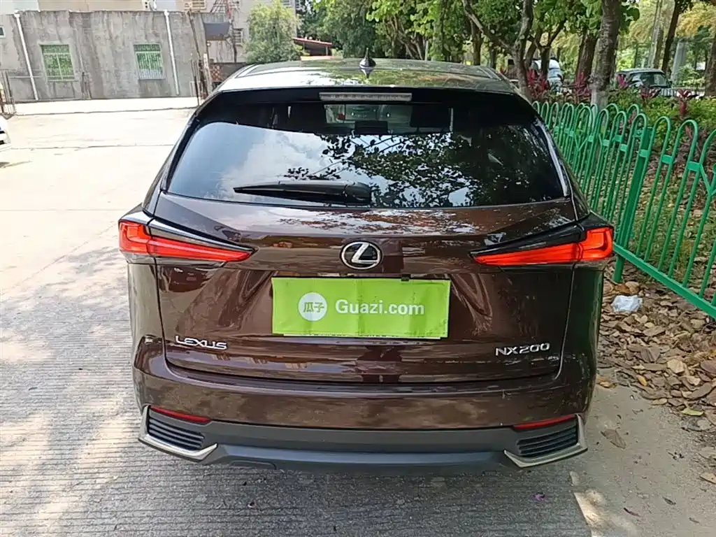 Lexus NX 2017 200 FWD Sharp Edition фото 6