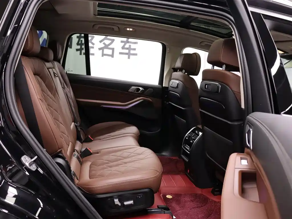 BMW X7 2023 xDrive40i Leading Luxury Package фото 24