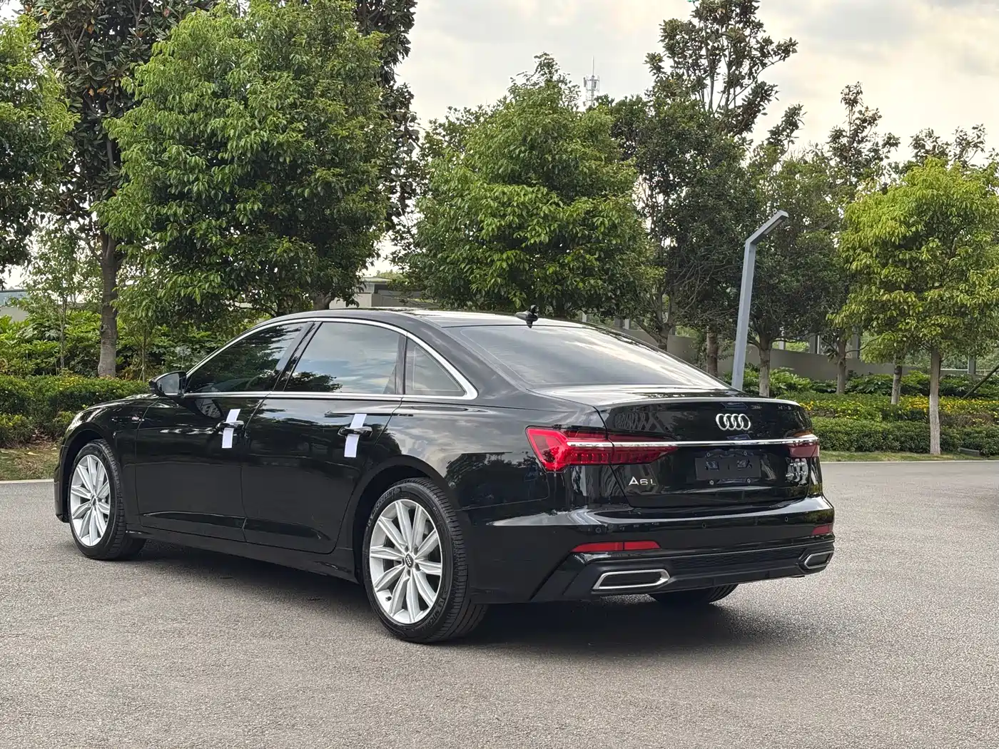 Audi A6L 2021 45 TFSI Exclusive Sport фото 7