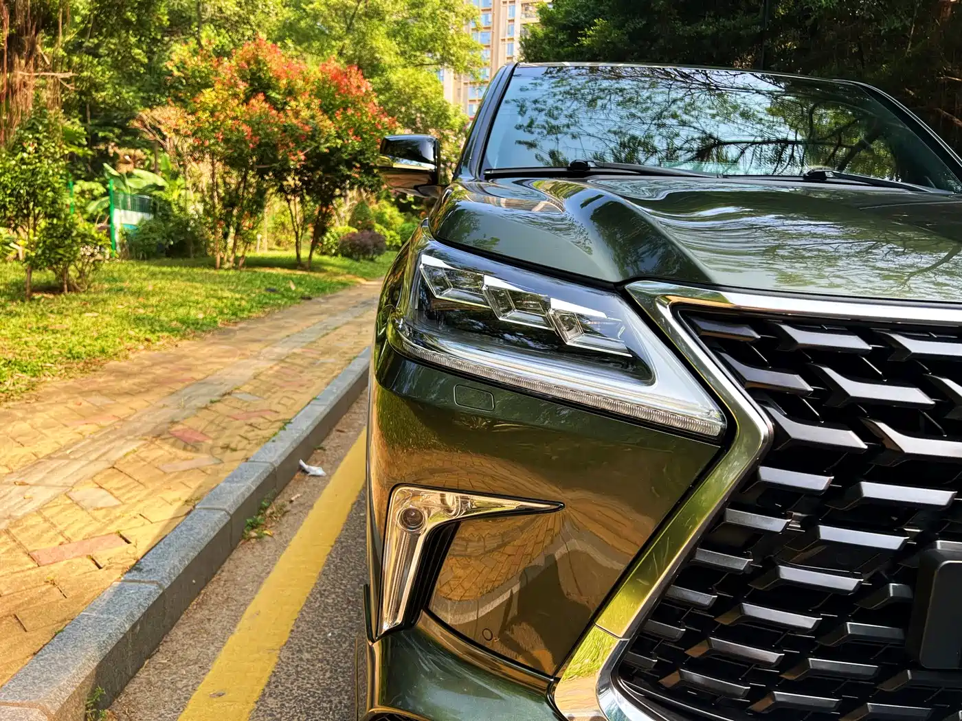 Lexus LX фото 15
