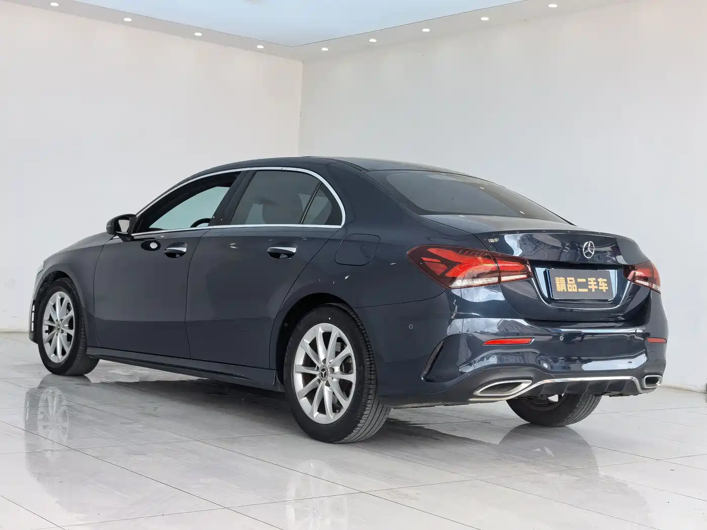 Mercedes-Benz A-Class 2019 A 200 L Sport Sedan фото 12