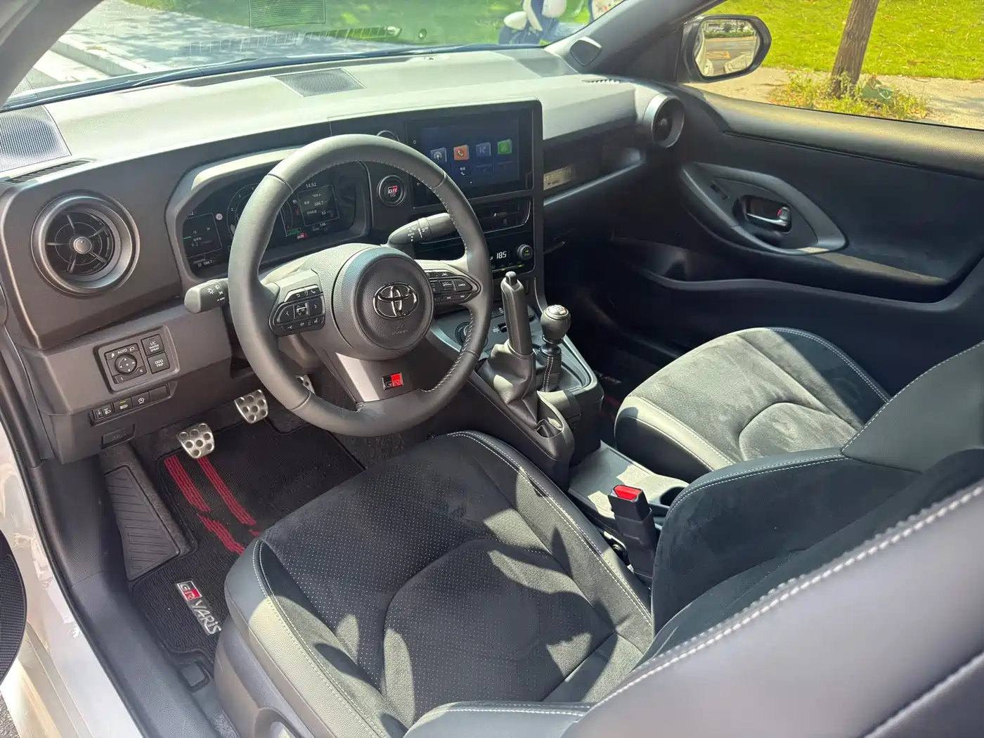 Toyota GR YARIS фото 8