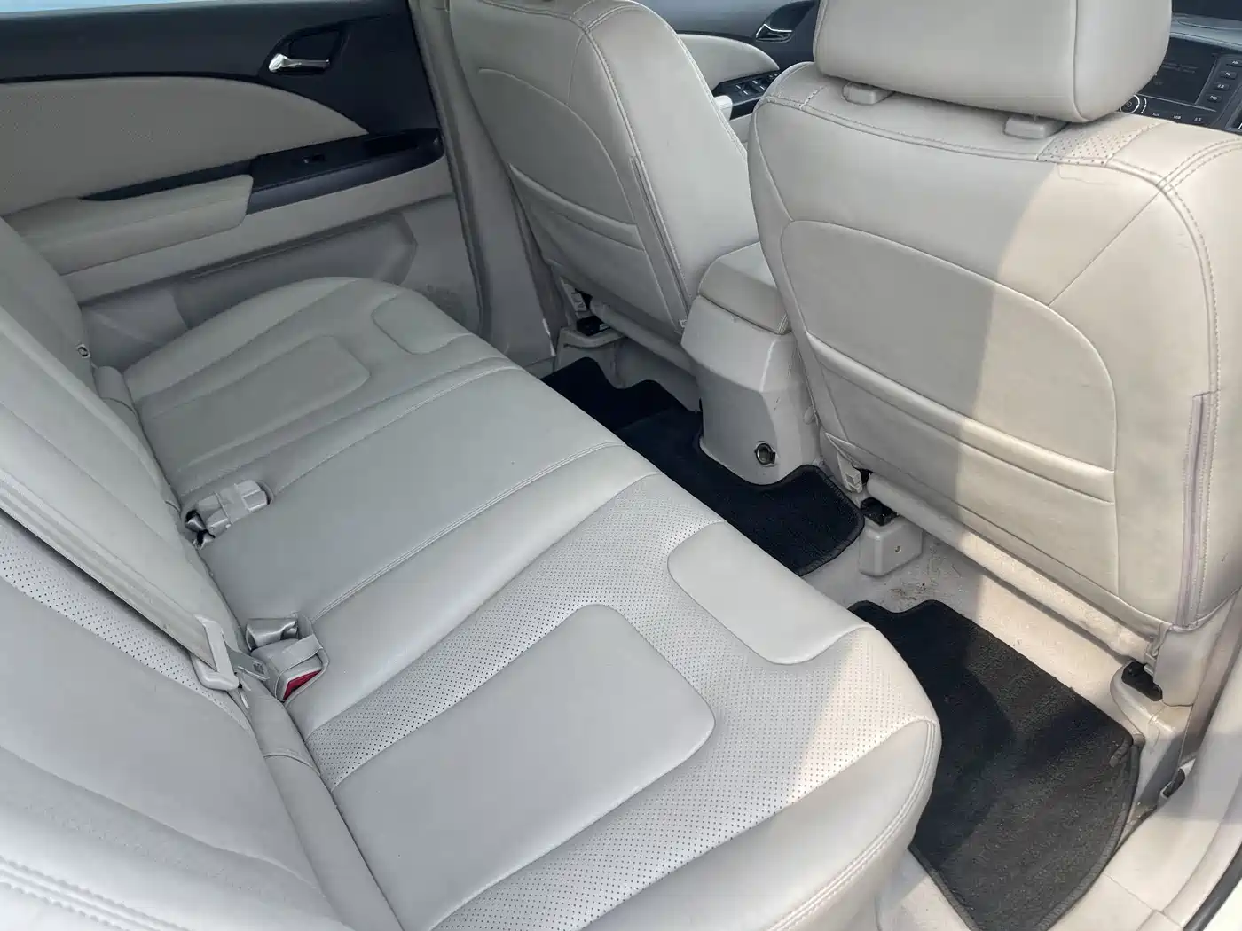 BYD e6