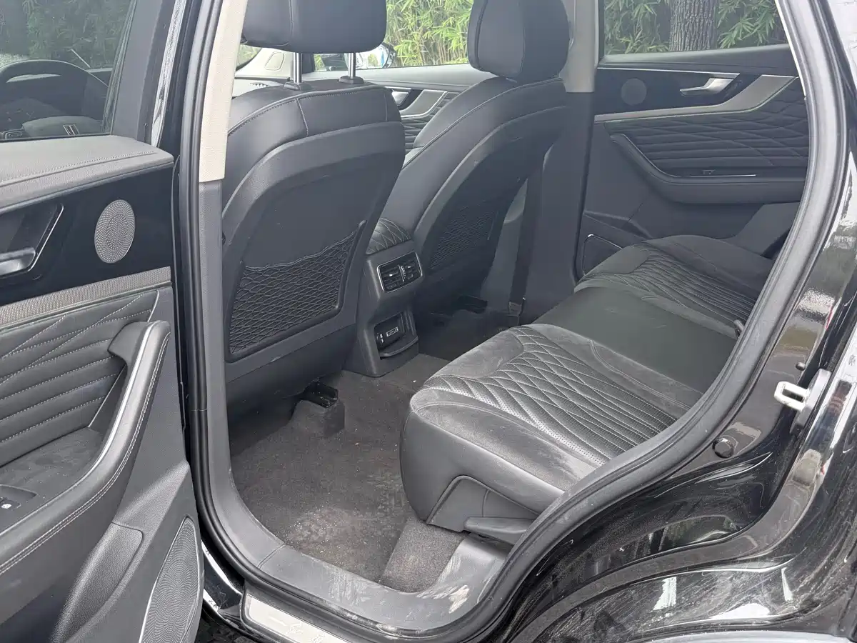 Hongqi HS5 2022 2.0T Smart Connect Joy Edition фото 6