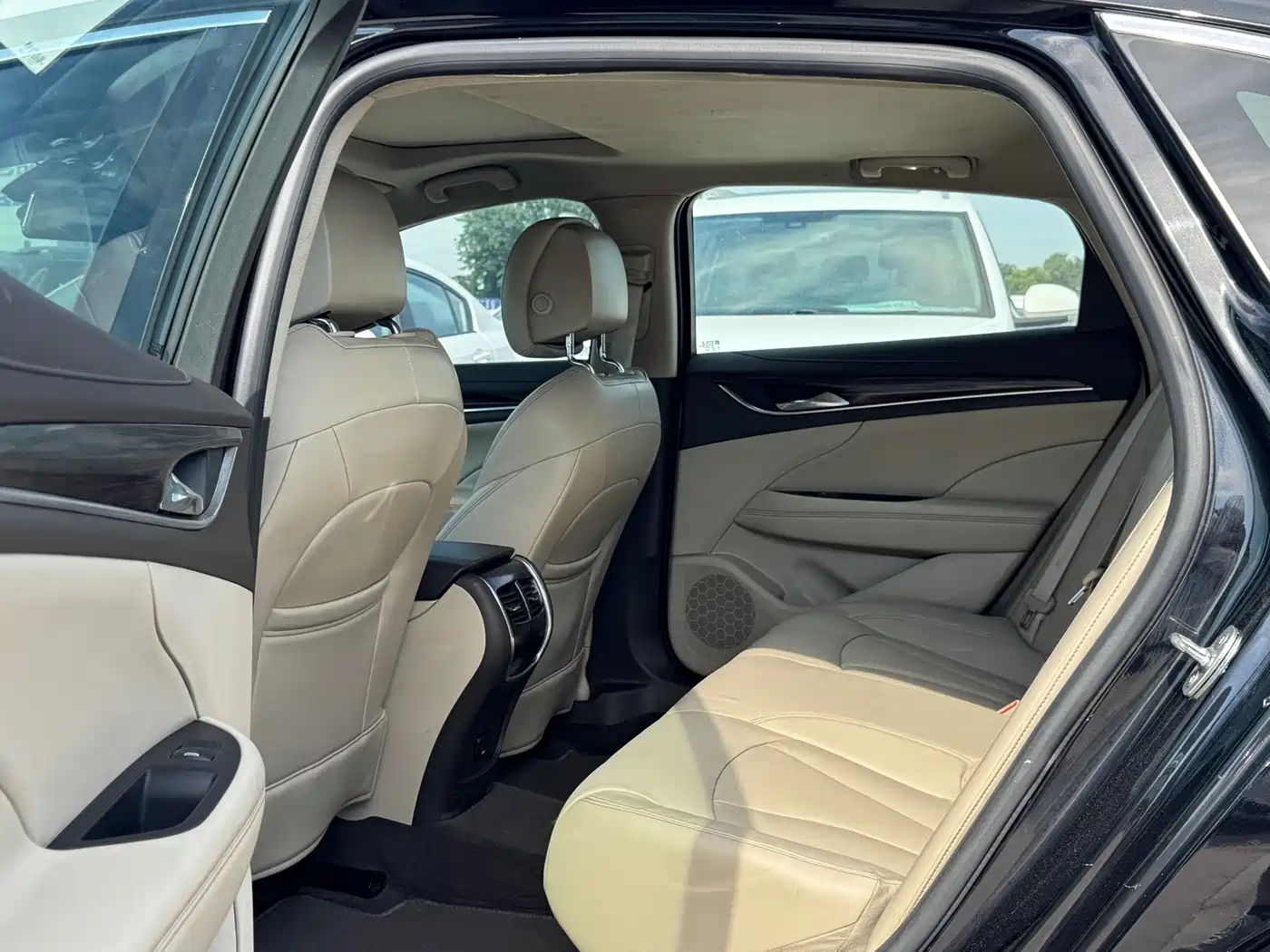 Buick LaCrosse 2016 Facelift 20T Leading фото 8