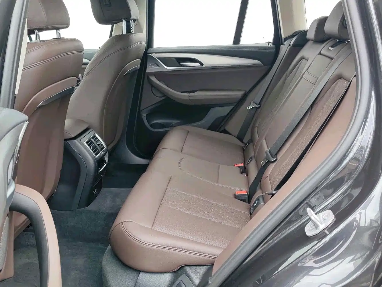 BMW iX3 2024 Innovation Leader фото 10