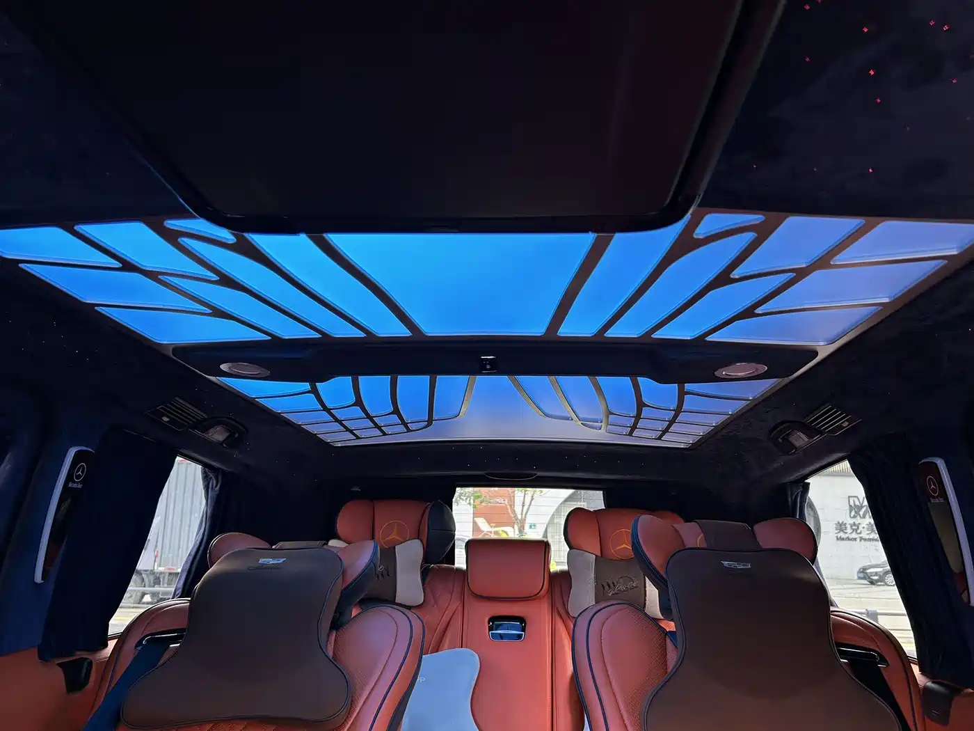 Mercedes-Benz Viano 2013 Model 3.0L Navigation Edition фото 19