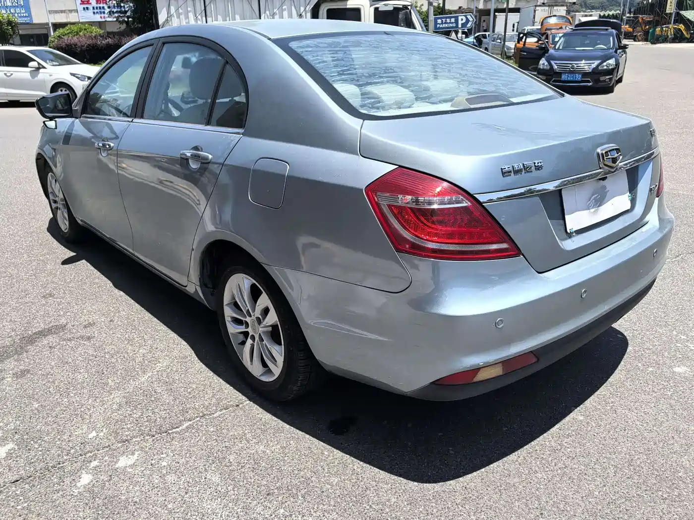 Geely Emgrand 2015 2014 Sedan 1.5L CVT Elite