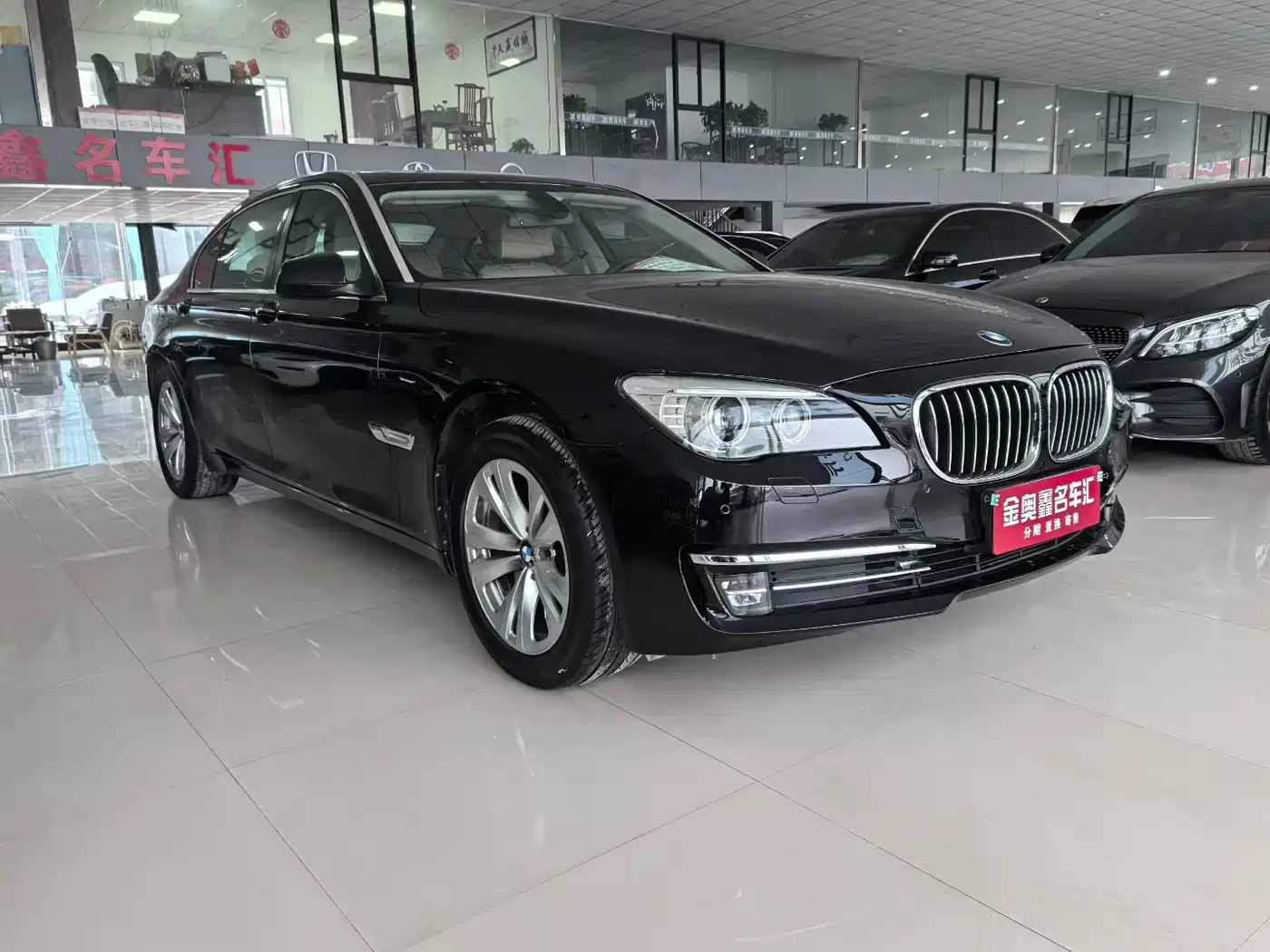 BMW 7 Series 2011 730Li Elegance фото 2