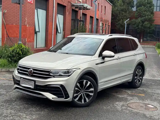  Volkswagen Tiguan L 2022 330TSI Automatic 2WD R-Line Flagship Edition