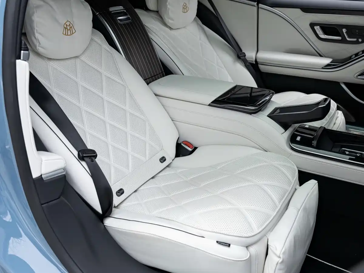 Mercedes-Benz Maybach S-Class 2022 S 680 4MATIC Craftsmanship Limited Launch Edition фото 23