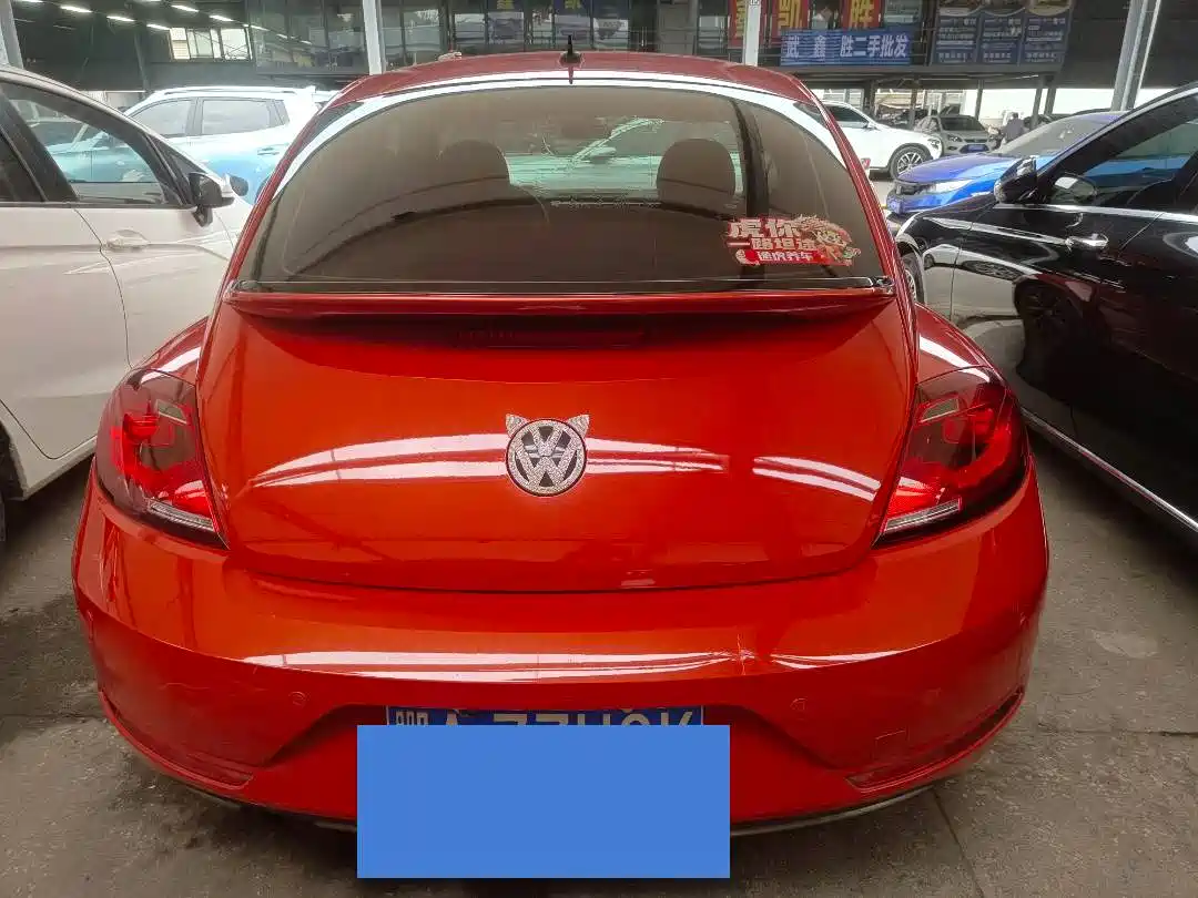Volkswagen Beetle 2017 180TSI Enjoy фото 17
