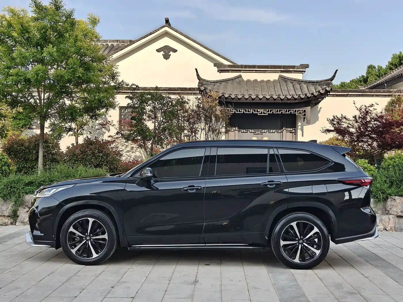 TOYOTA CROWN LUFANG