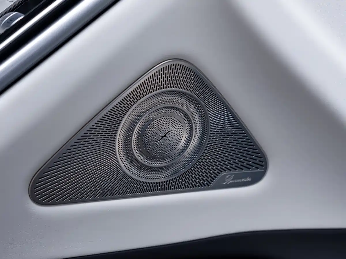 Mercedes-Benz Maybach S-Class 2022 S 680 4MATIC Craftsmanship Limited Launch Edition фото 18