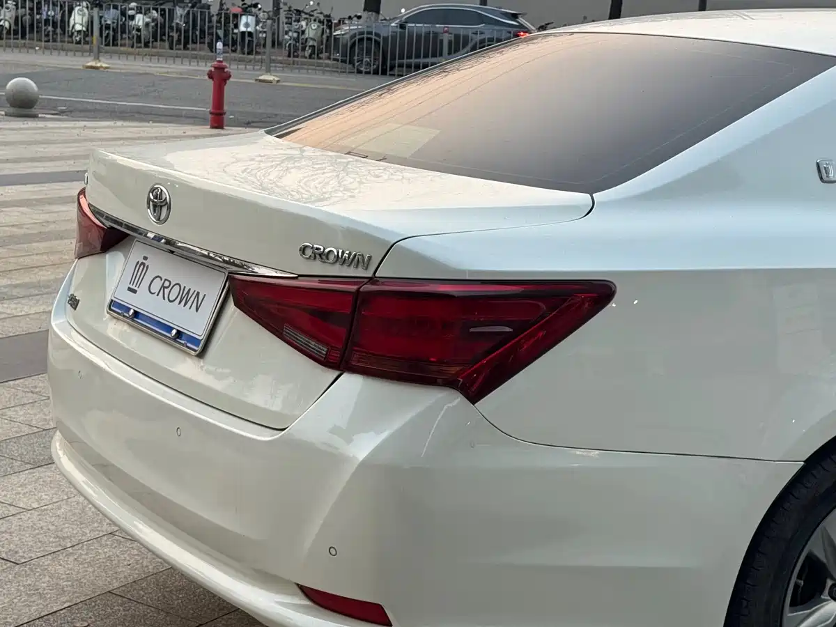 Toyota Crown 2015 2.5L Smart Edition фото 11