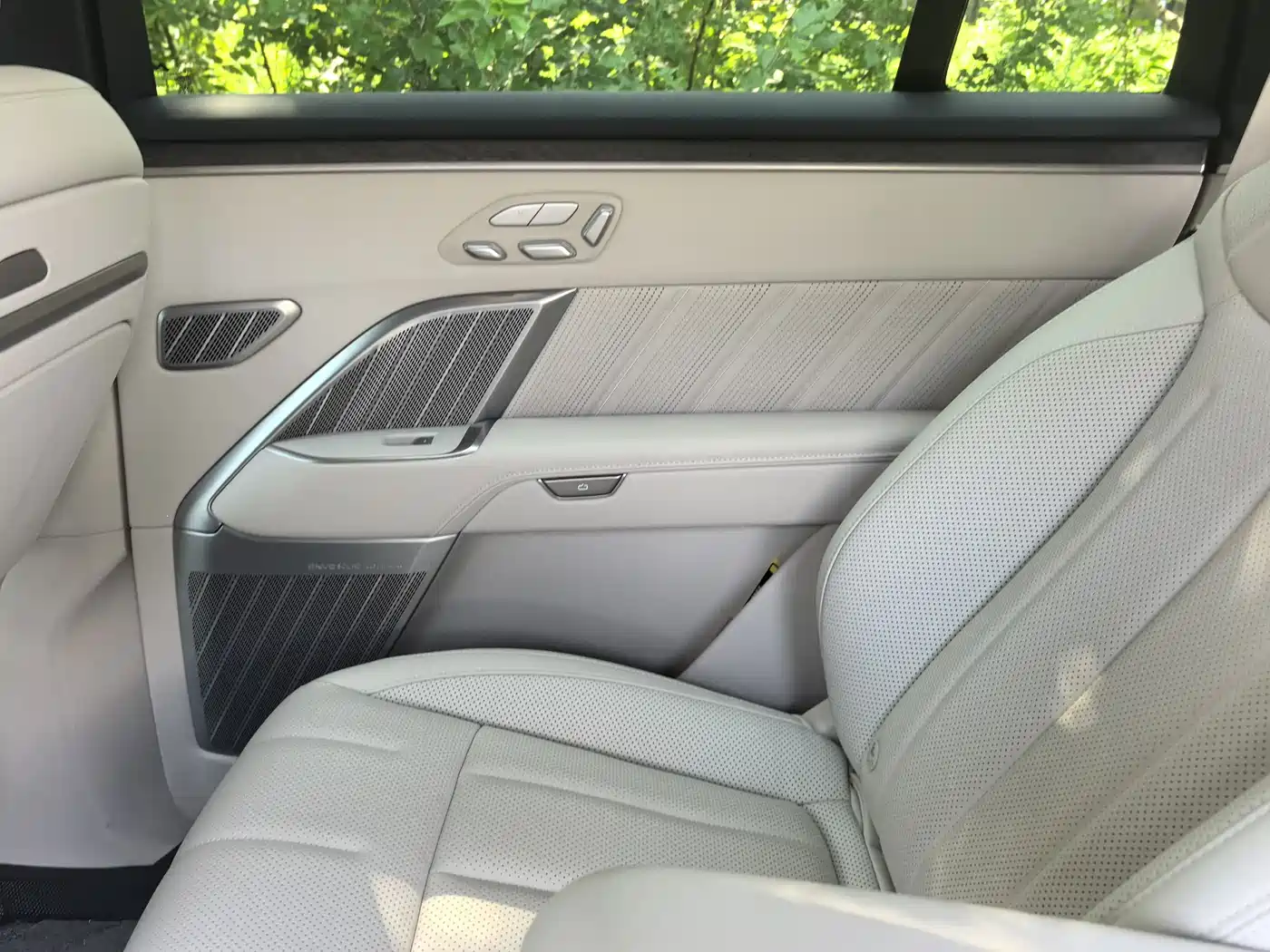 Ledao L90 2026 2025 AWD Base Model