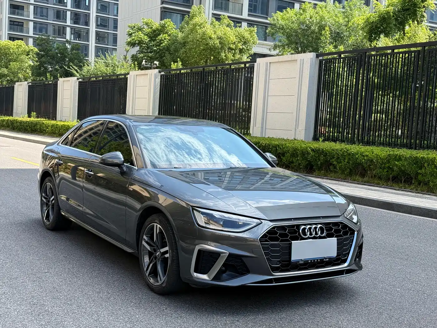 Audi A4L 2020 40 TFSI Luxury Dynamic фото 3