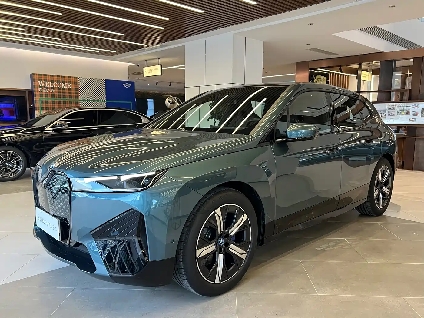 BMW iX 2023 xDrive40