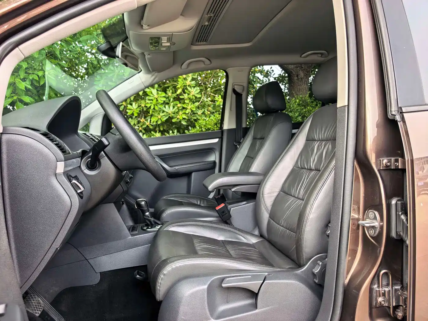 Volkswagen Touran 2013 1.4T DSG Comfort 5-seater фото 8