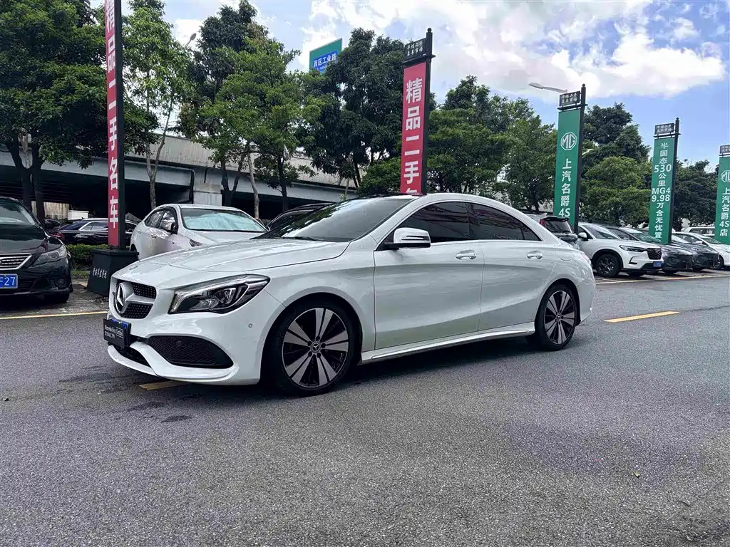 Mercedes-Benz CLA (Import) 2019 2019 CLA 200 Fashion