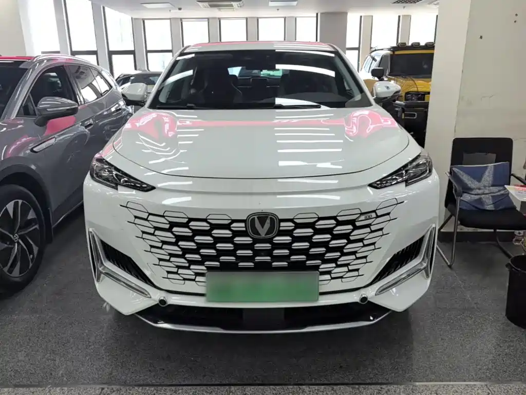Changan UNI-K iDD 2023 2023 Smart Electric iDD 1.5T 135km Intelligent Leader
