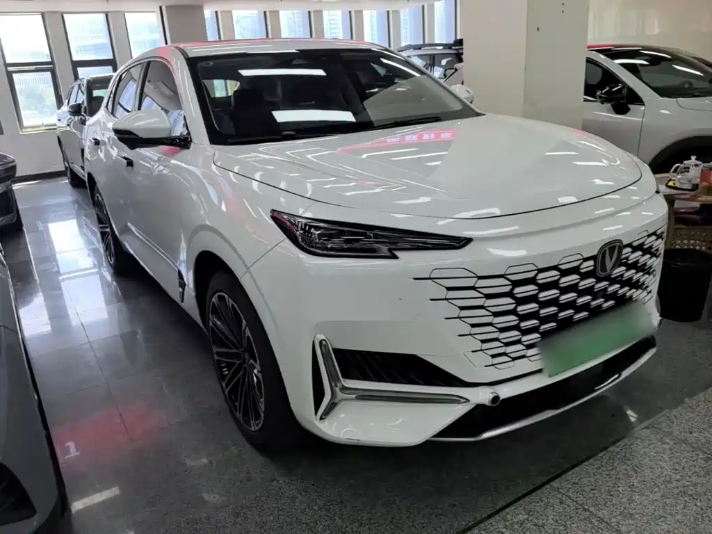 Changan UNI-K iDD 2023 2023 Smart Electric iDD 1.5T 135km Intelligent Leader